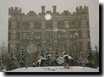 Snow falling on the Canadian Museum of Nature.